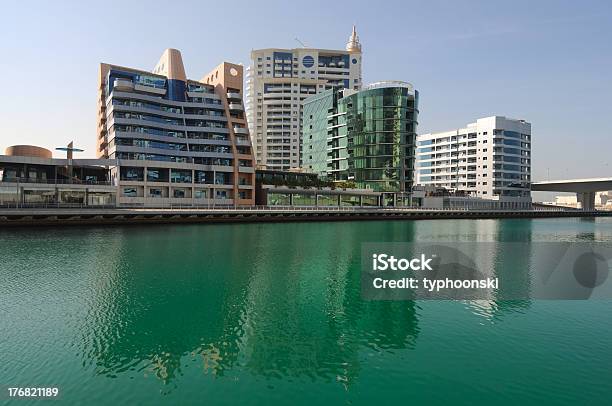 Dubai Marina Edifícios - Fotografias de stock e mais imagens de Ao Ar Livre - Ao Ar Livre, Arquitetura, Arábia