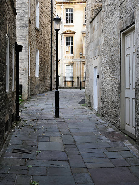 istock City Alleyway 176821882