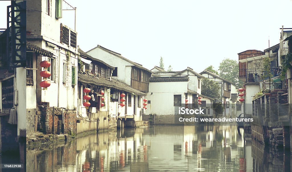 Cidade chinesa antiga água - Foto de stock de Arcaico royalty-free