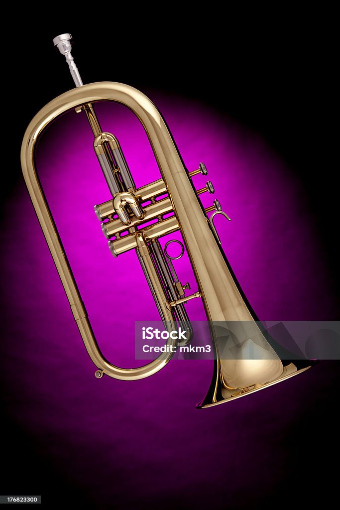 Flugalhorn trompete isolado na cor-de-rosa - Foto de stock de Arte, Cultura e Espetáculo royalty-free