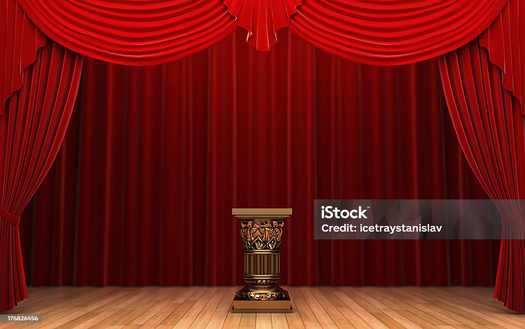 Крас�ный бархат шторы и Пьедестал - Стоковые фото Занавески роялти-фри