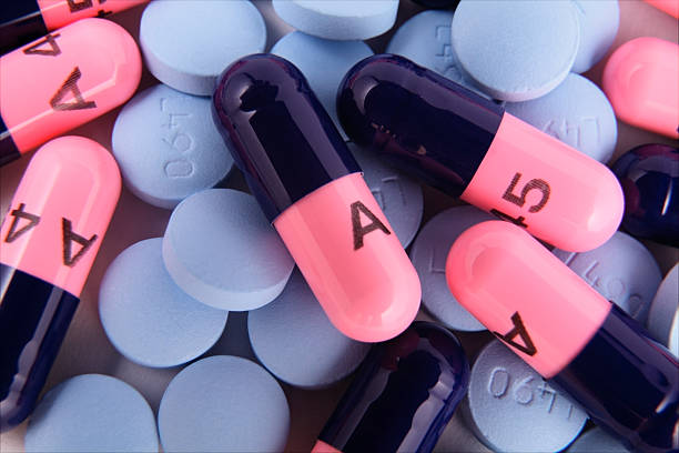 Antibiotico capsule e pillole antinevralgici - foto stock