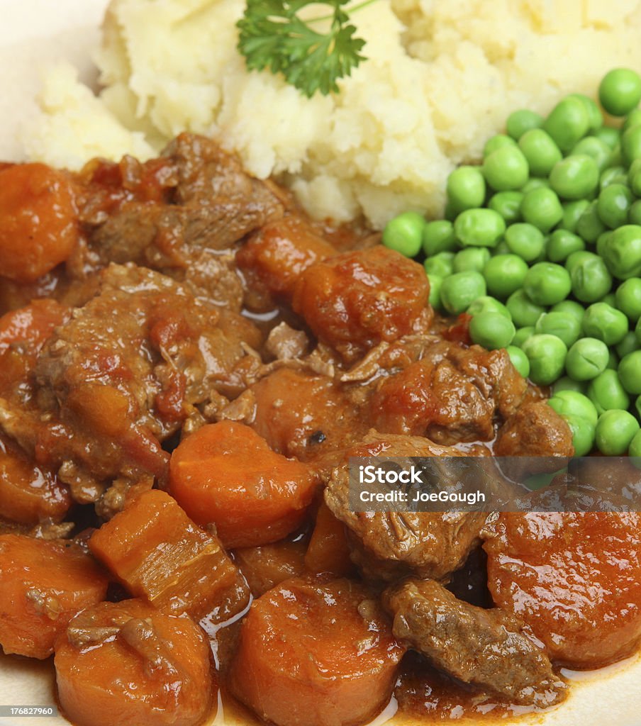 Ensopado de carne com legumes - Foto de stock de Batatas Prontas royalty-free