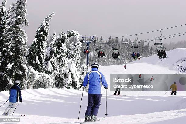 Esquí De Descenso Foto de stock y más banco de imágenes de Accesorio de cabeza - Accesorio de cabeza, Actividad, Actividades recreativas