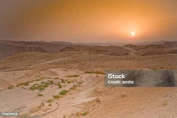 Foto de Deserto Da Judeia No Pôrdosol Israel e mais fotos de stock de Deserto - Deserto, Deserto da Judeia, Destino turístico