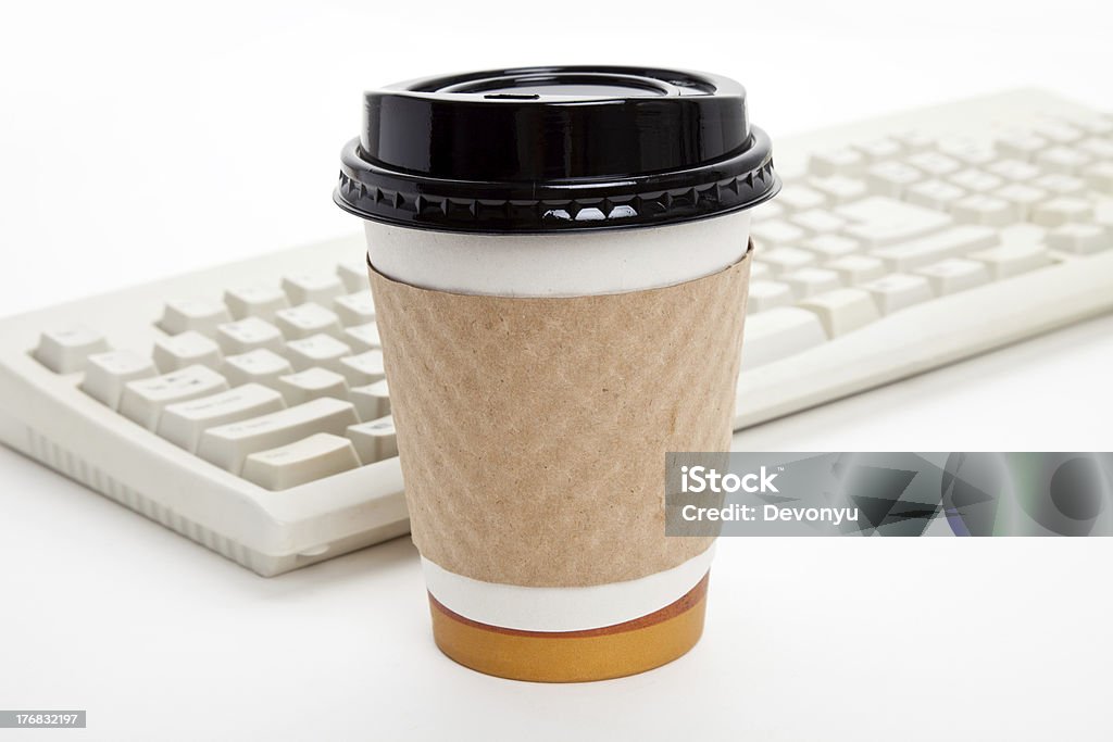 Copo de café e teclado do computador - Royalty-free Bebida Foto de stock