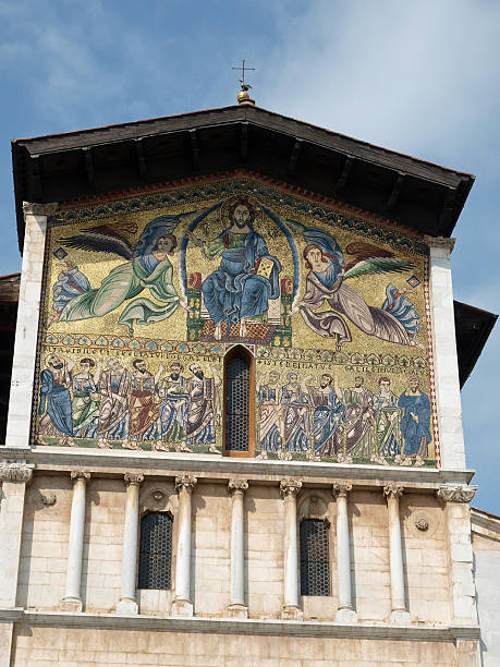 istock Lucca - San Frediano Church 176833192
