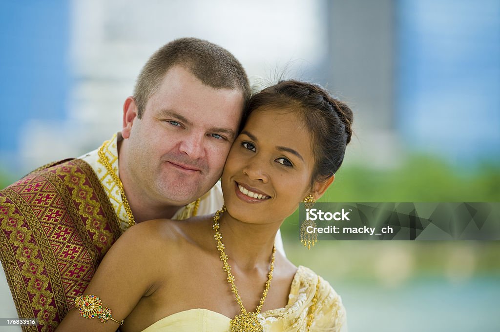 Kaukasischen und asiatischen Paar - Lizenzfrei Hochzeit Stock-Foto