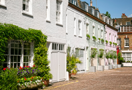 Cosy mews houses at Notting Hill.