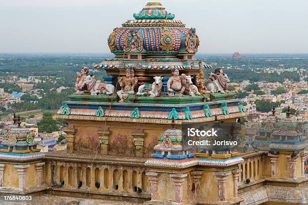 Templo De Rockfort Trichy Tamil Nadu - Fotografias de stock e mais imagens de Templo - Templo, Tiruchirappalli, Arcaico