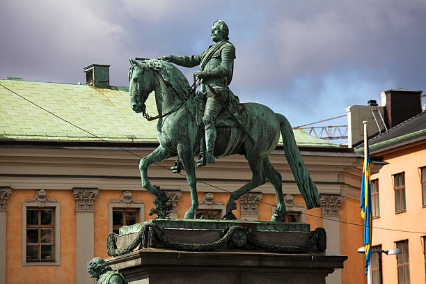 estatua de estocolmo - gustav ii adolf fotografías e imágenes de stock