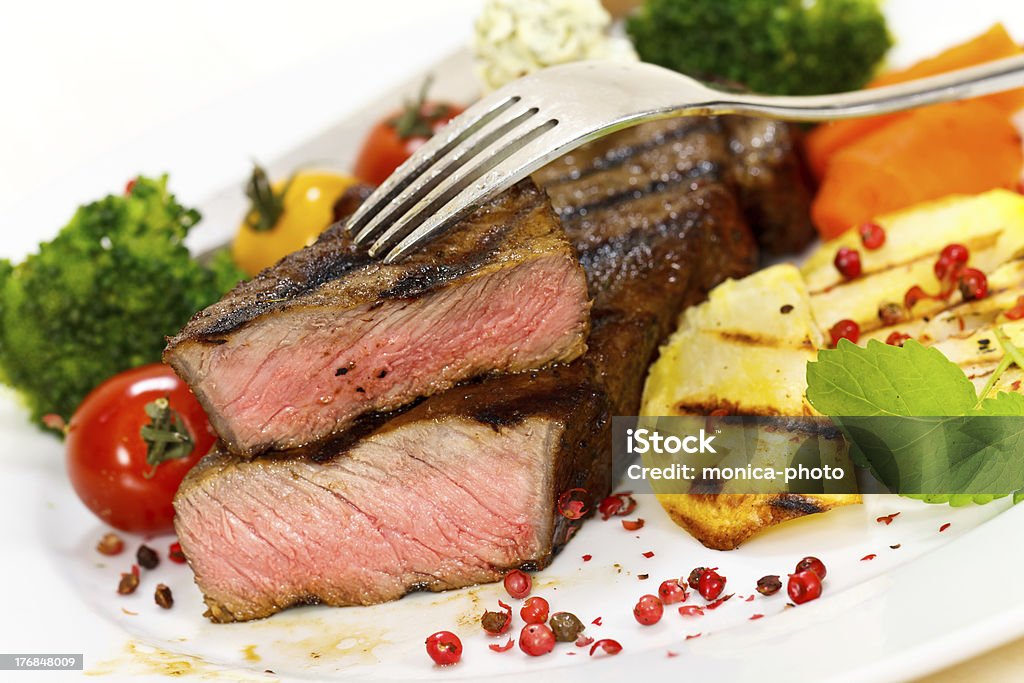 Grelhado Nova York Tira de Carne de Vaca - Royalty-free Bife Foto de stock