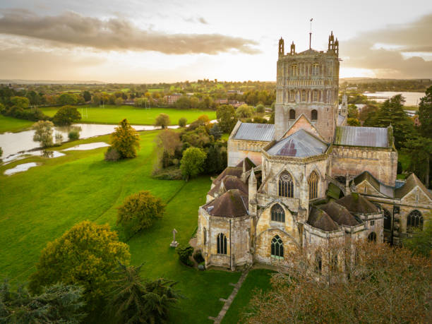 istock Sunset behind Tewksbury Abbey 1768494073