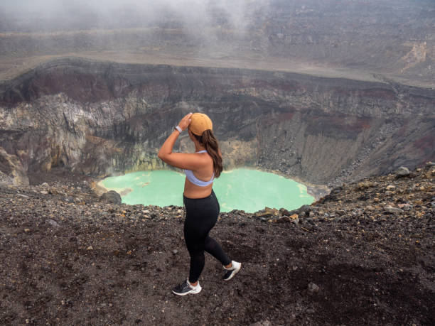 She explores the sightseeings of El Salvador.