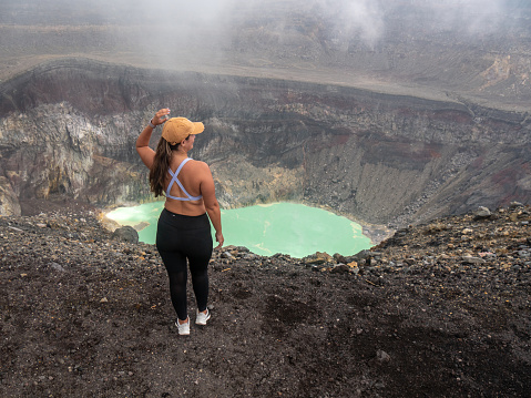 She explores the sightseeings of El Salvador.