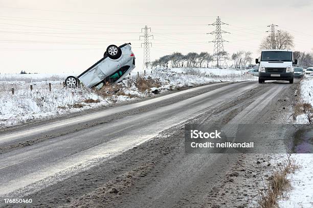 Verkehrsunfalls Im Winter Stockfoto und mehr Bilder von Auto - Auto, Eis, Schnee