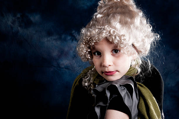 victorian dziecko dziewczynka w studio serii - little girls victorian style wig costume zdjęcia i obrazy z banku zdjęć