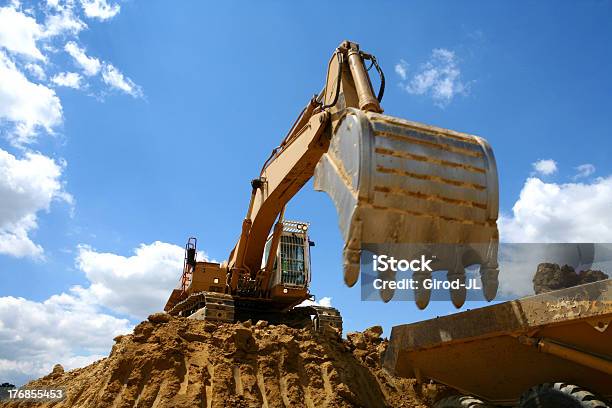 Engin In Action Stock Photo - Download Image Now - Building - Activity, Construction Equipment, Construction Industry