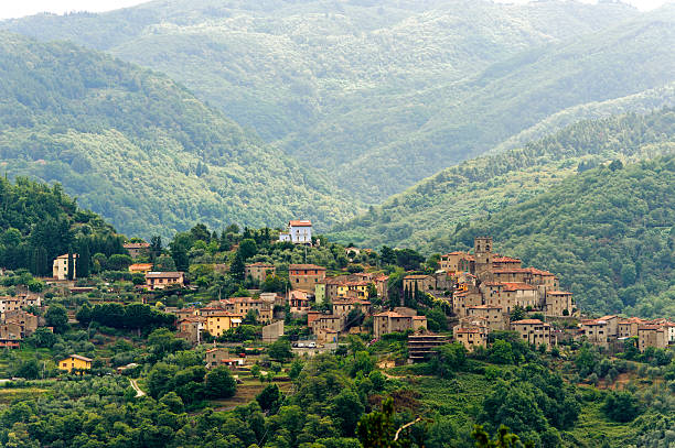 svizzera pesciatina (toscana - provincia di pistoia foto e immagini stock