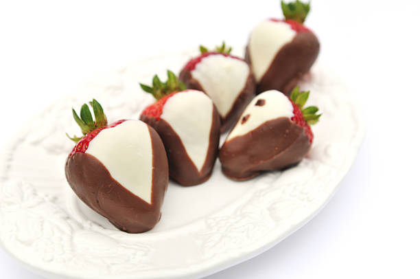 istock Strawberry Fondue 176856092