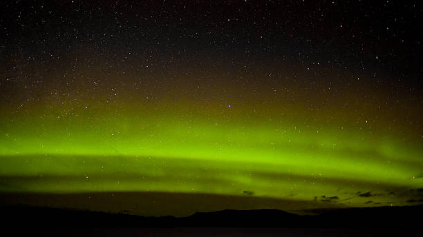 緑の光と無数の星 - star shape sky star aurora borealis ストックフォトと画像