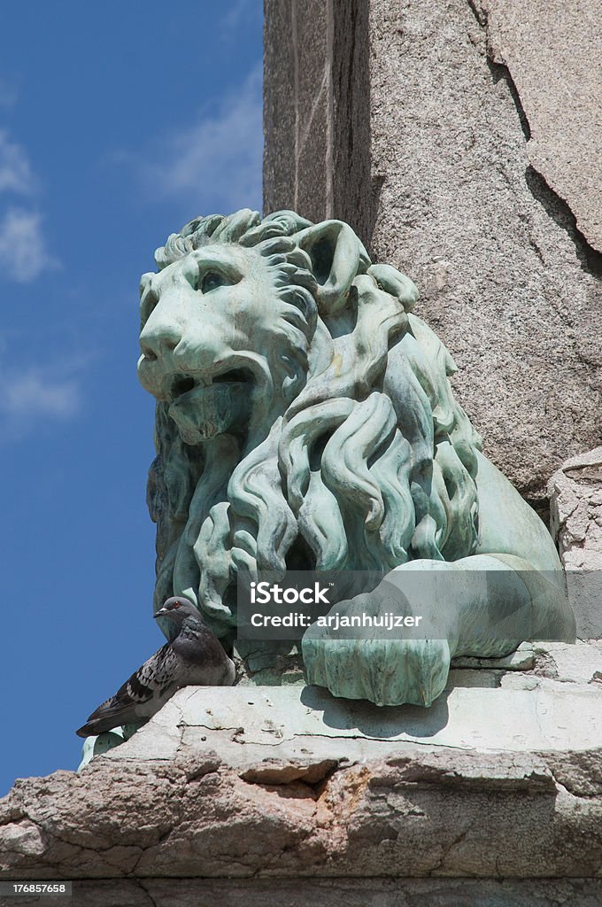 Escultura de leão, Antoine Laurent Dantan, Place de la République, Arles - Foto de stock de Animal royalty-free