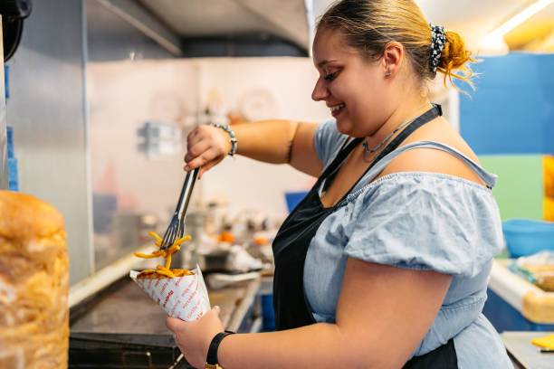 istock Food Service Worker Preparing Gyros At A Diner 1768631603