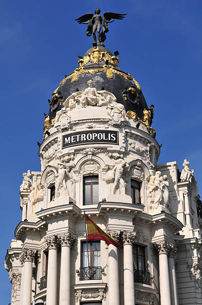 edificio metrópolis, madrid - column corinthian madrid europe foto e immagini stock