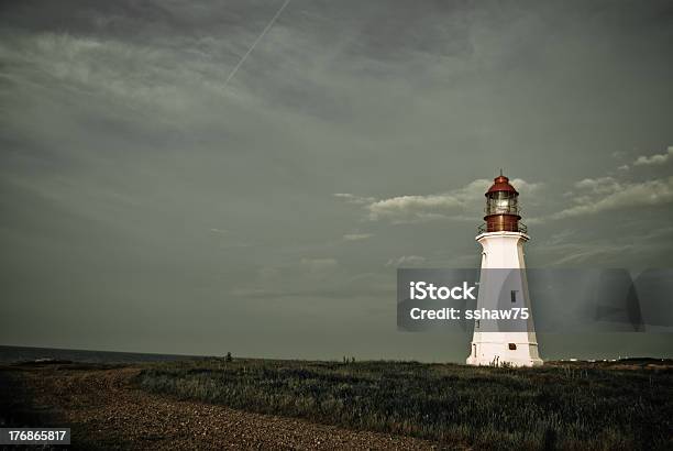 Ponto Farol De - Fotografias de stock e mais imagens de Anoitecer - Anoitecer, Azul, Branco