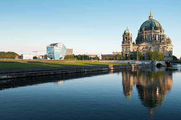 istock Berlin Cathedral (Berliner Dom) with Humboldtbox 176882376