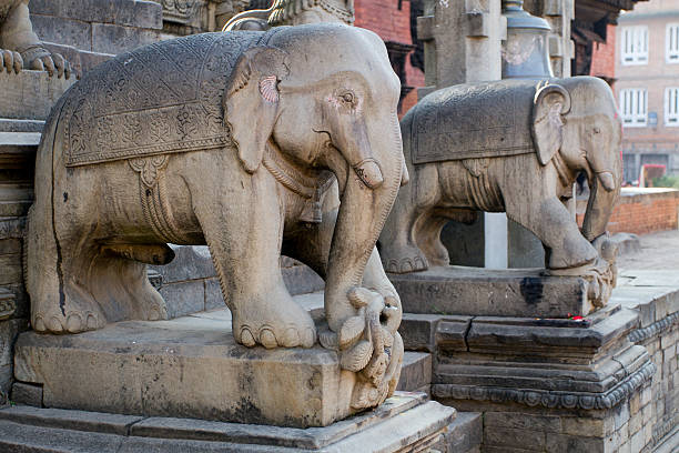 istock hindu temple entrance 176883769