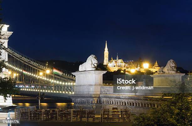 Budapeste Ponte Das Correntes À Noite Vista - Fotografias de stock e mais imagens de Ao Ar Livre - Ao Ar Livre, Arquitetura, Budapeste