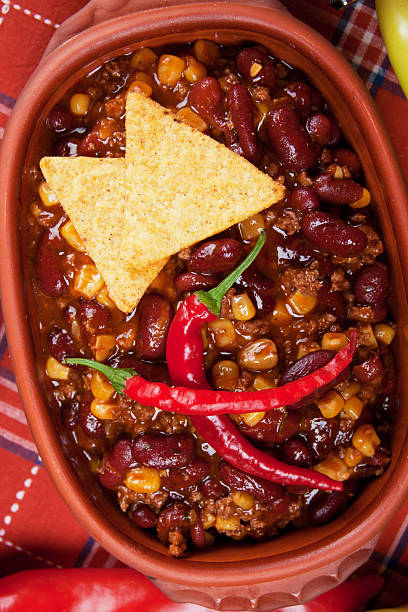 istock Chili with meat with tortilla chips 176886793