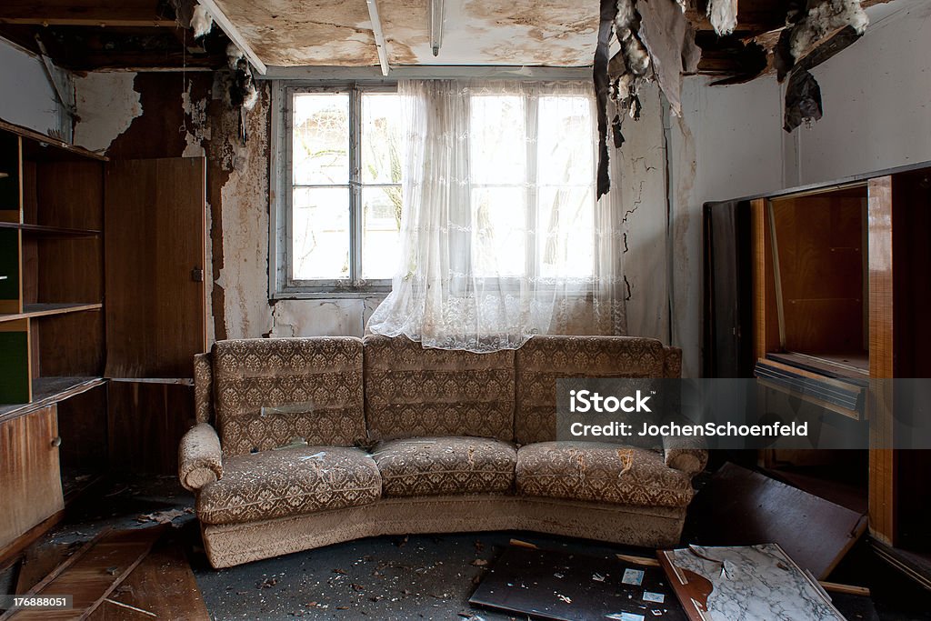 Quarto depois de um incêndio - Foto de stock de Danificado royalty-free