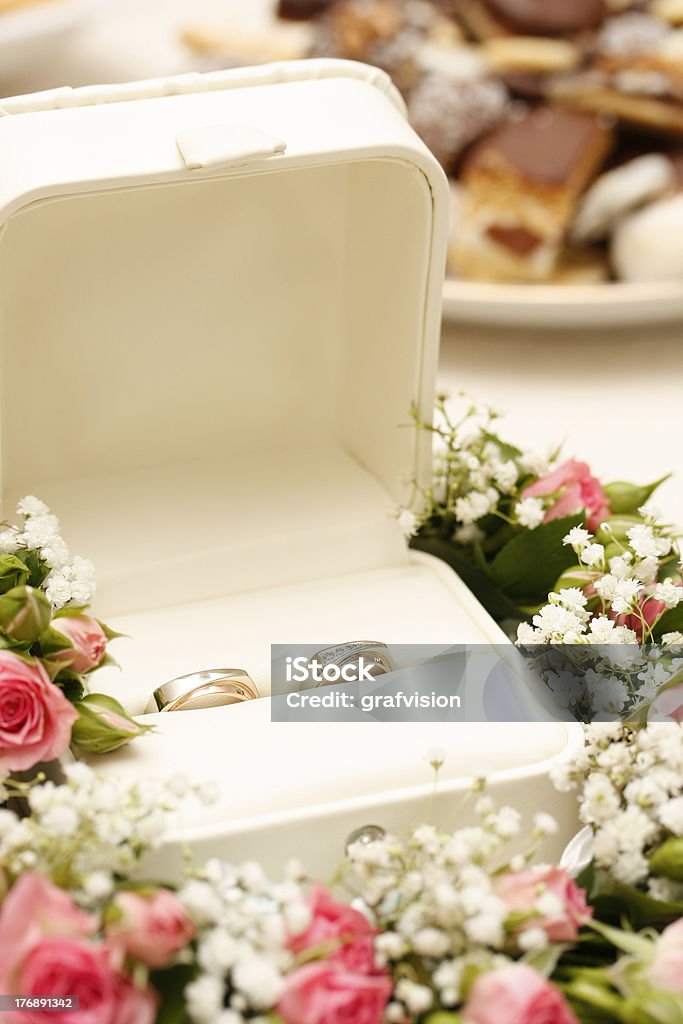 wedding rings and roses wedding rings and roses arangements Anniversary Stock Photo