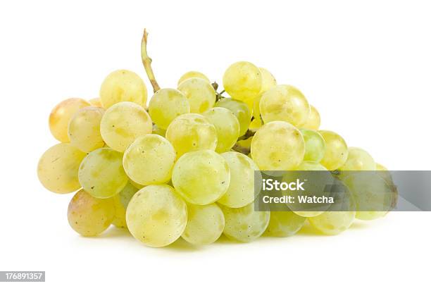 Blanco Uvas Foto de stock y más banco de imágenes de Alimento - Alimento, Blanco - Color, Comida gourmet