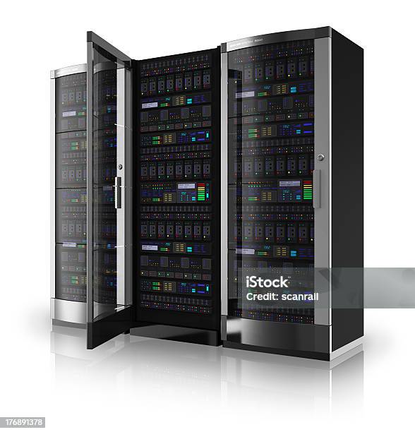 Racks De Servidor Com A Porta Aberta - Fotografias de stock e mais imagens de Servidor de Rede - Servidor de Rede, Fundo Branco, Prateleira - Objeto manufaturado