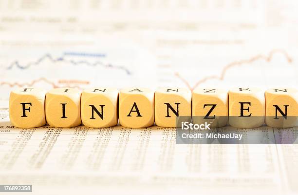 알파벳 Dices 컨셉입니다 Finanzen 독일어 0명에 대한 스톡 사진 및 기타 이미지 - 0명, 개념, 개념과 주제