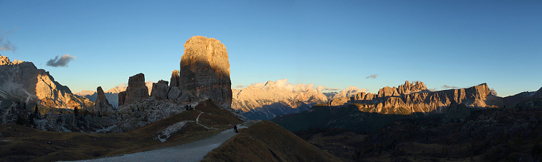 Panoramic photo of the valley with the 5 towers (5 torri) and other Italian Dolomites. Cortina d'Ampezzo.