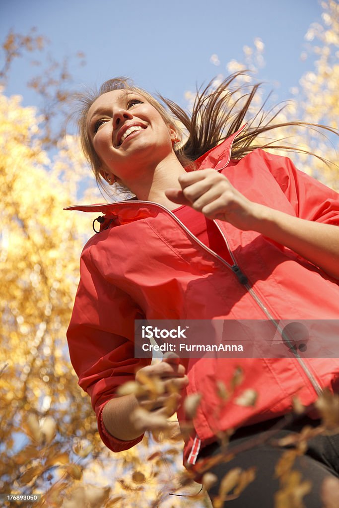 Mujer para trotar - Foto de stock de 20-24 años libre de derechos