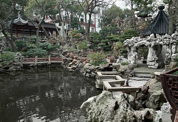 istock Yuyuan Garden in Shanghai 176893693