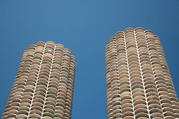 istock Twin Towers Chicago 176896633