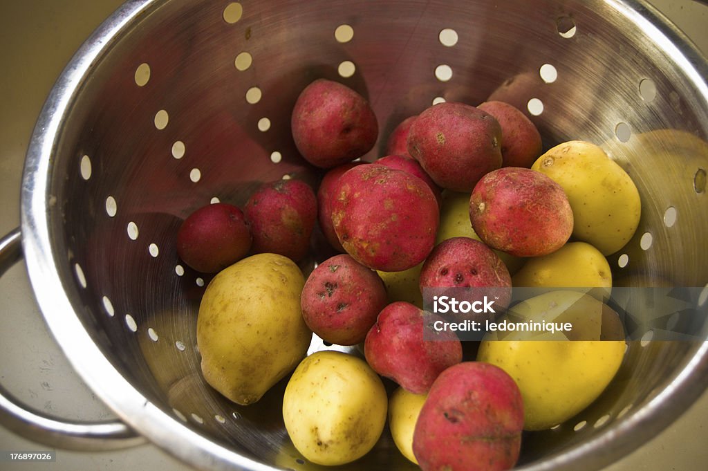 Raw batatas - Foto de stock de Amarelo royalty-free