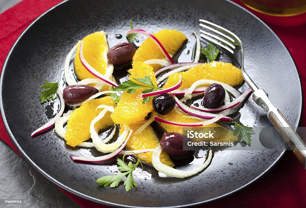 Arancio e insalata di finocchi - Foto stock royalty-free di Arancia