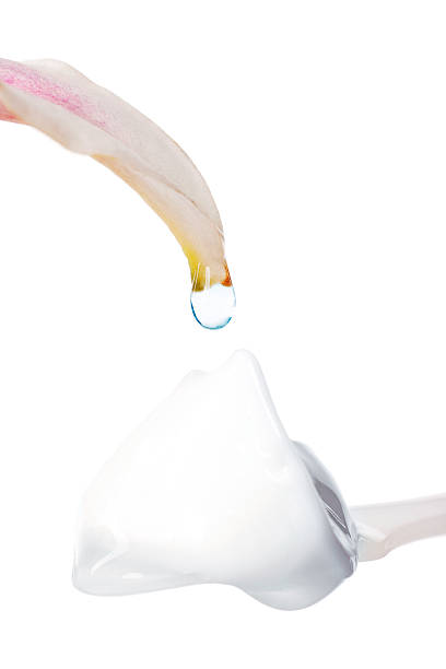 istock cream hood with water drops 176901625