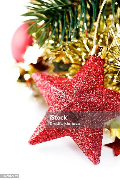 Composizione Di Natale Luminoso Con Stelle - Fotografie stock e altre immagini di A forma di stella - A forma di stella, Ago - Parte della pianta, Albero