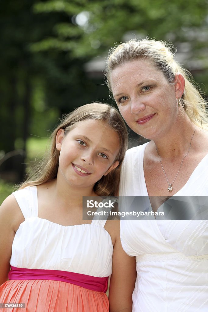 Madre e hija - Foto de stock de 35-39 años libre de derechos