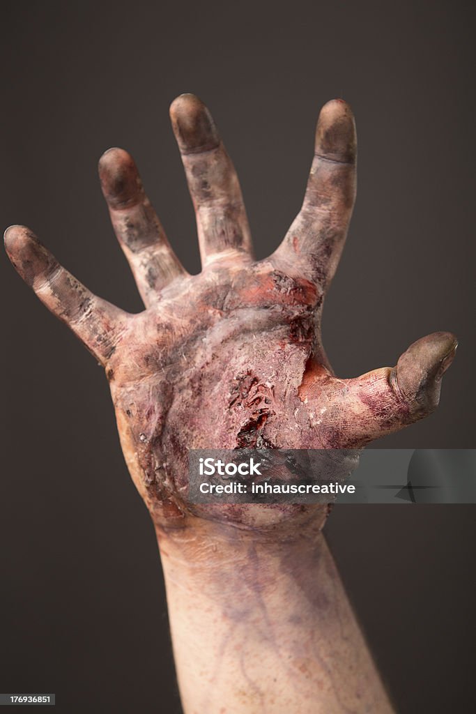 Imagens da Real Zombie mão - Foto de stock de Agressão royalty-free