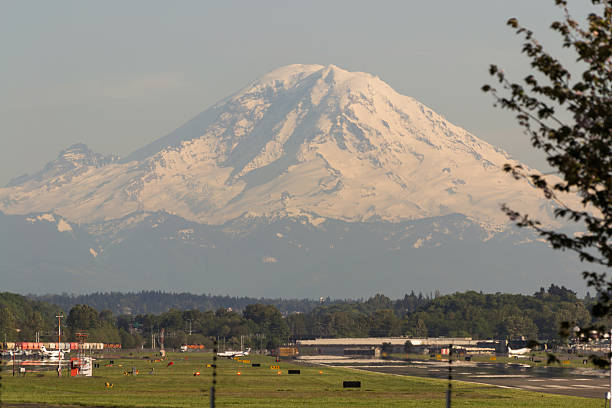 Mt. Rainier sur King County (Aéroport International de Boeing Field) - Photo