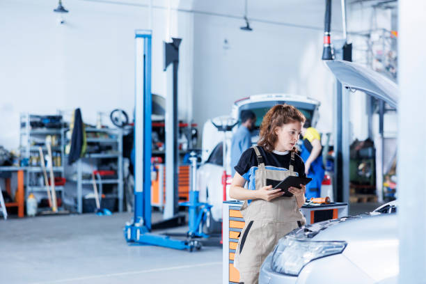 istock Technician calculates car radiator costs 1769527704